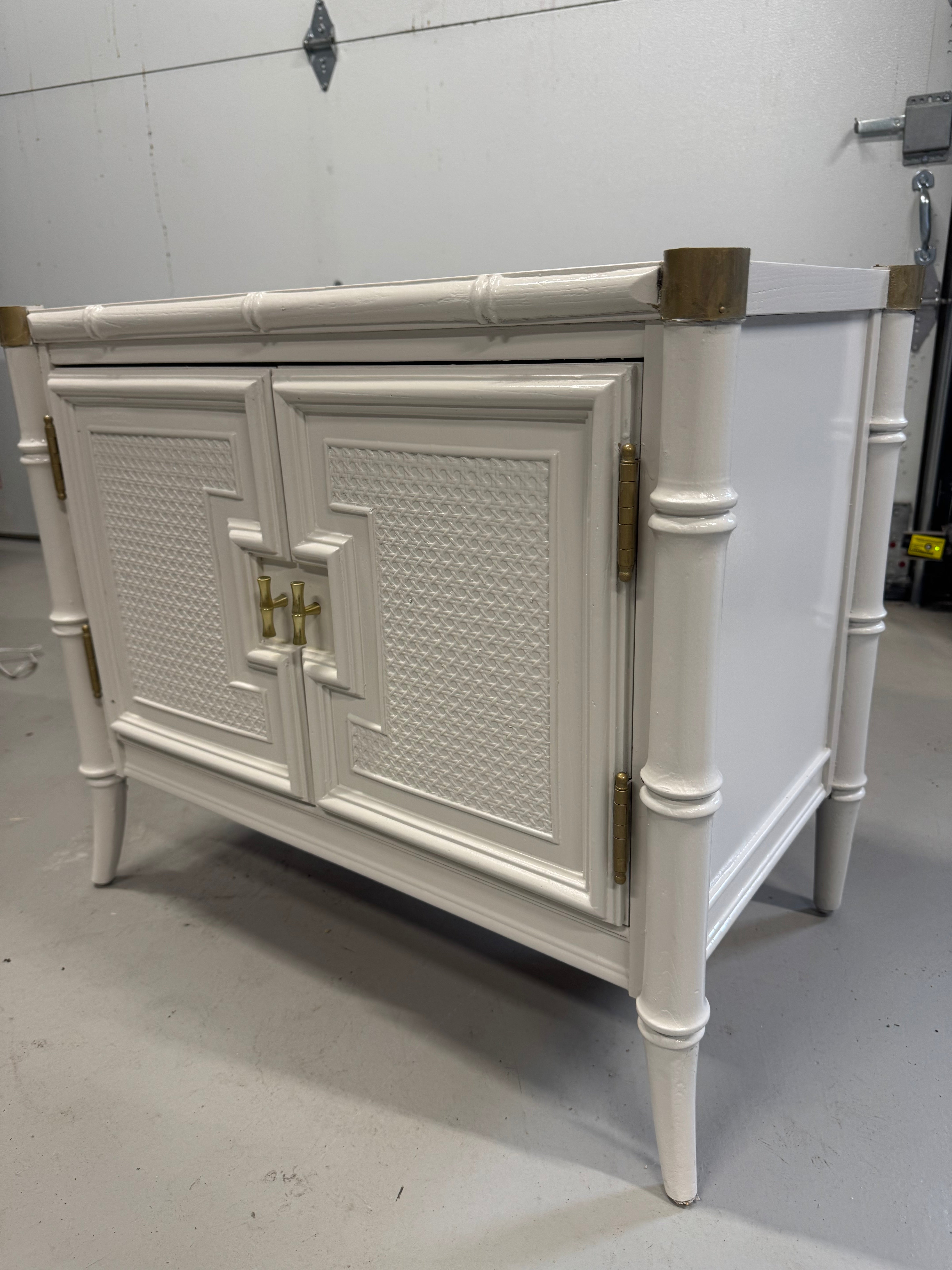 SOLD!! Vintage Pagoda-Style Faux Bamboo Side Table/Nightstand