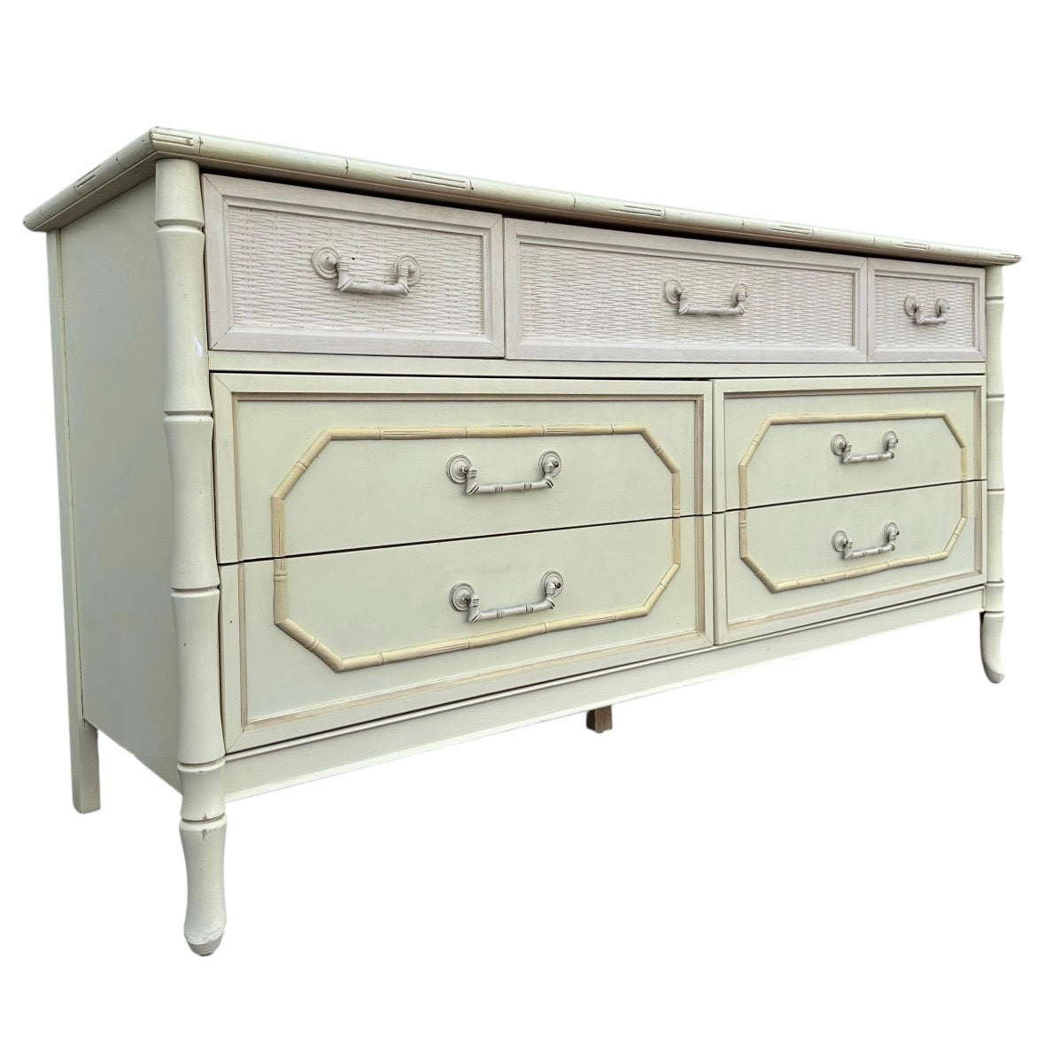 Sold! Broyhill 7 drawer dresser - Ready for Custom Lacquer
